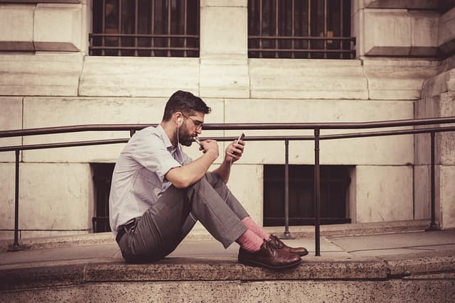 Comment évaluer vos besoins en forfait mobile avant de souscrire